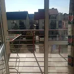 Lux Na Osipenko Apartmán *